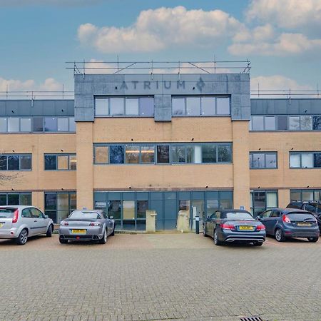 The Atrium Apartamento Milton Keynes Exterior foto