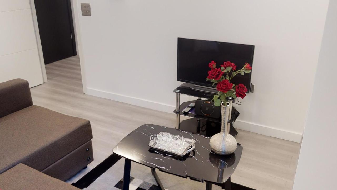 The Atrium Apartamento Milton Keynes Exterior foto
